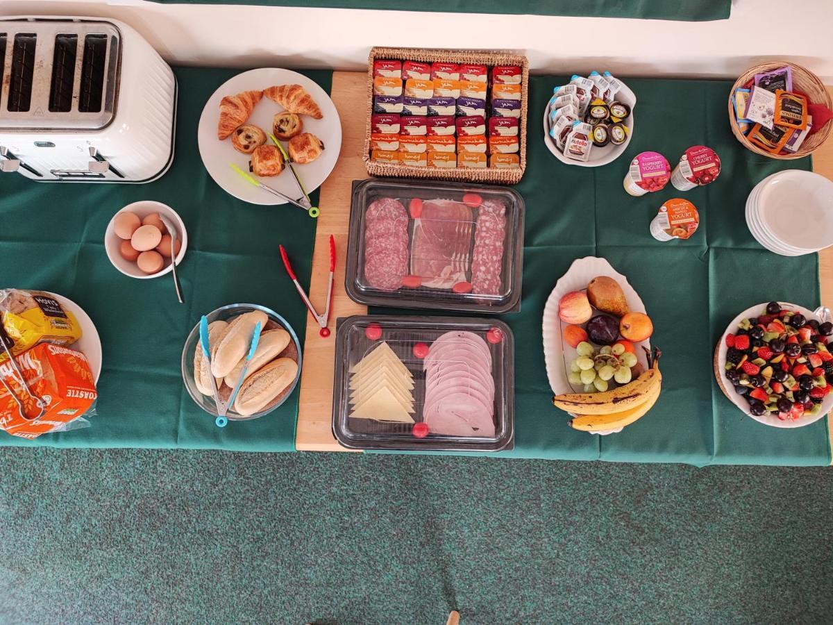 Honeysuckle Homestead Dinton  外观 照片